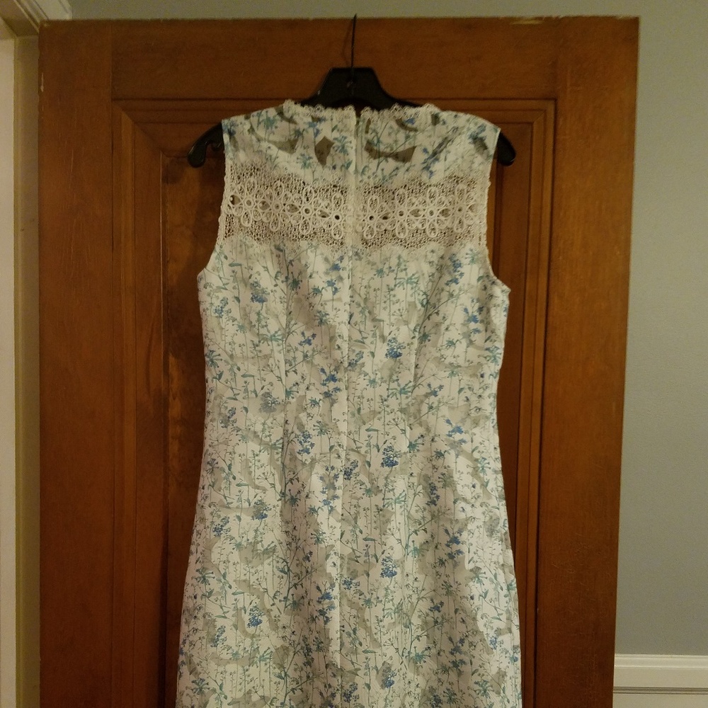 ELIE TAHARI  Blue/White Floral Sleeveless Dress